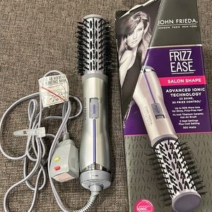John Frieda Frizz Ease Salon Shape Air Dry Brush